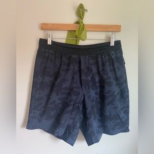 Ten Thousand Men “7” Session Short Lined